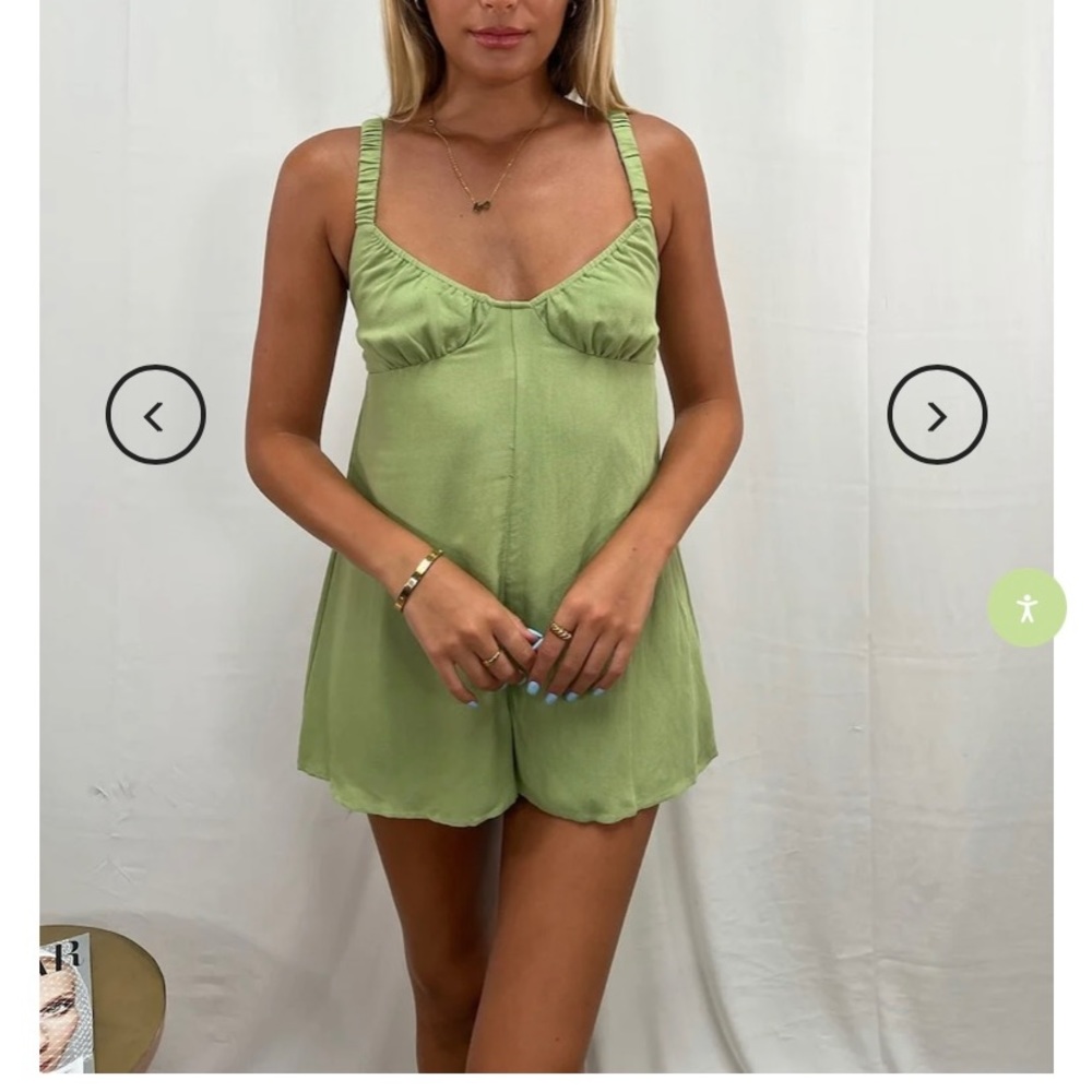 NWT Keep in contact romper
